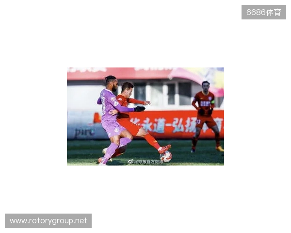 亚泰出征青岛准备赛季收官战 球迷助威歌声为子弟兵加油 亚泰出征青岛准备赛季收官战 球迷助威歌声为子弟兵加油