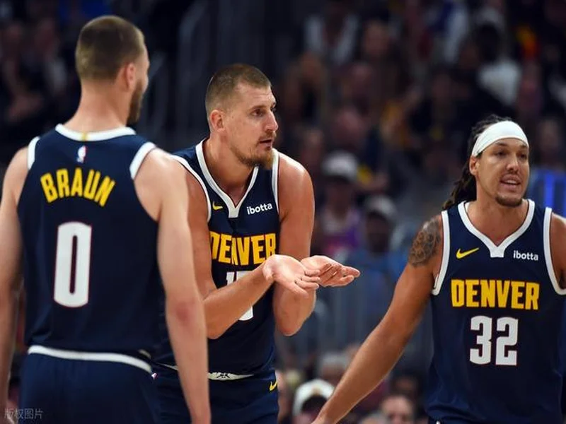 阿斯:阿隆索对赫伊森绝对信任,皇马也并不担心他的状态